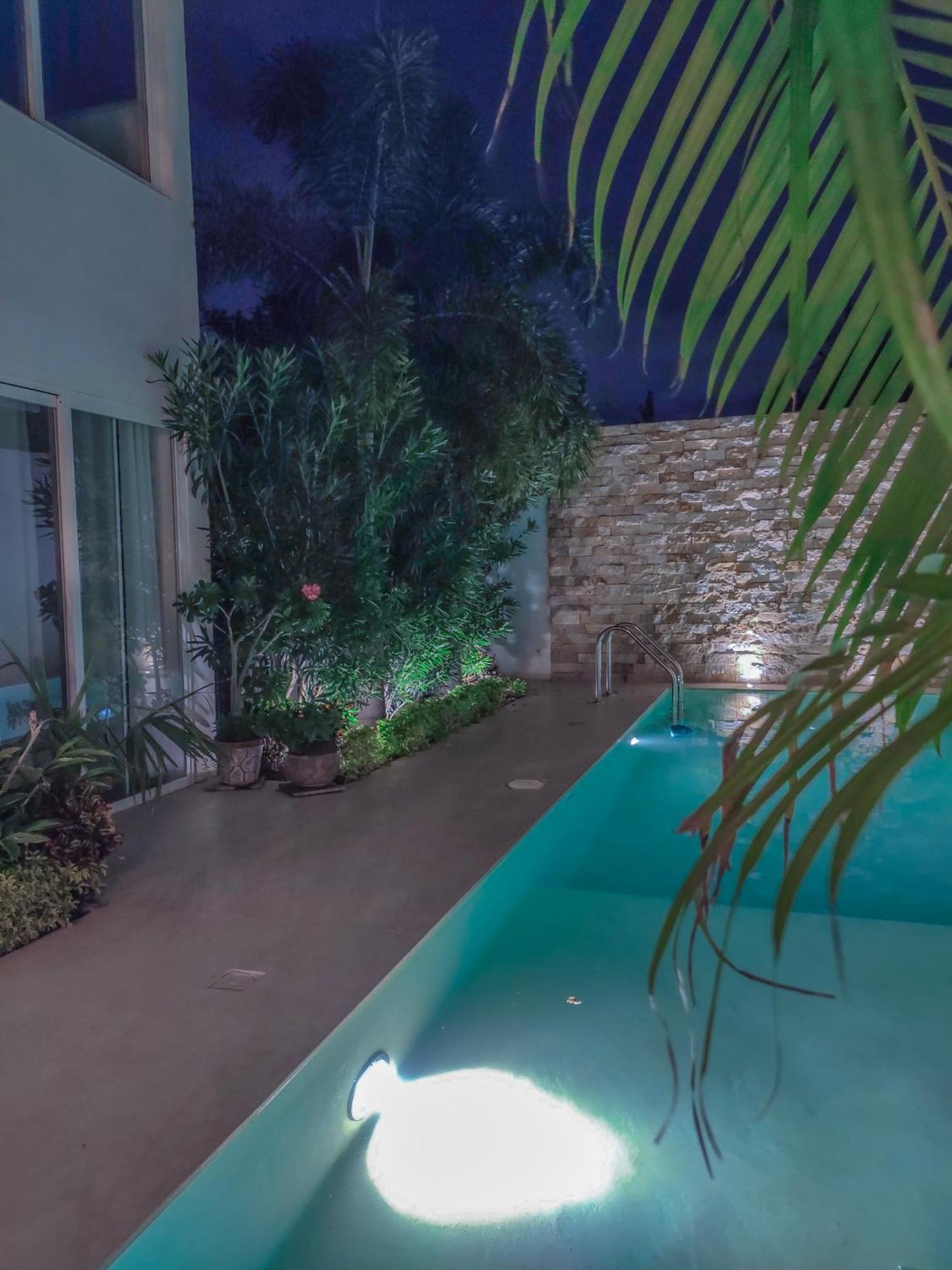 Villa Moderna Con Alberca, Gimnasio Y Cochera Мерида Экстерьер фото
