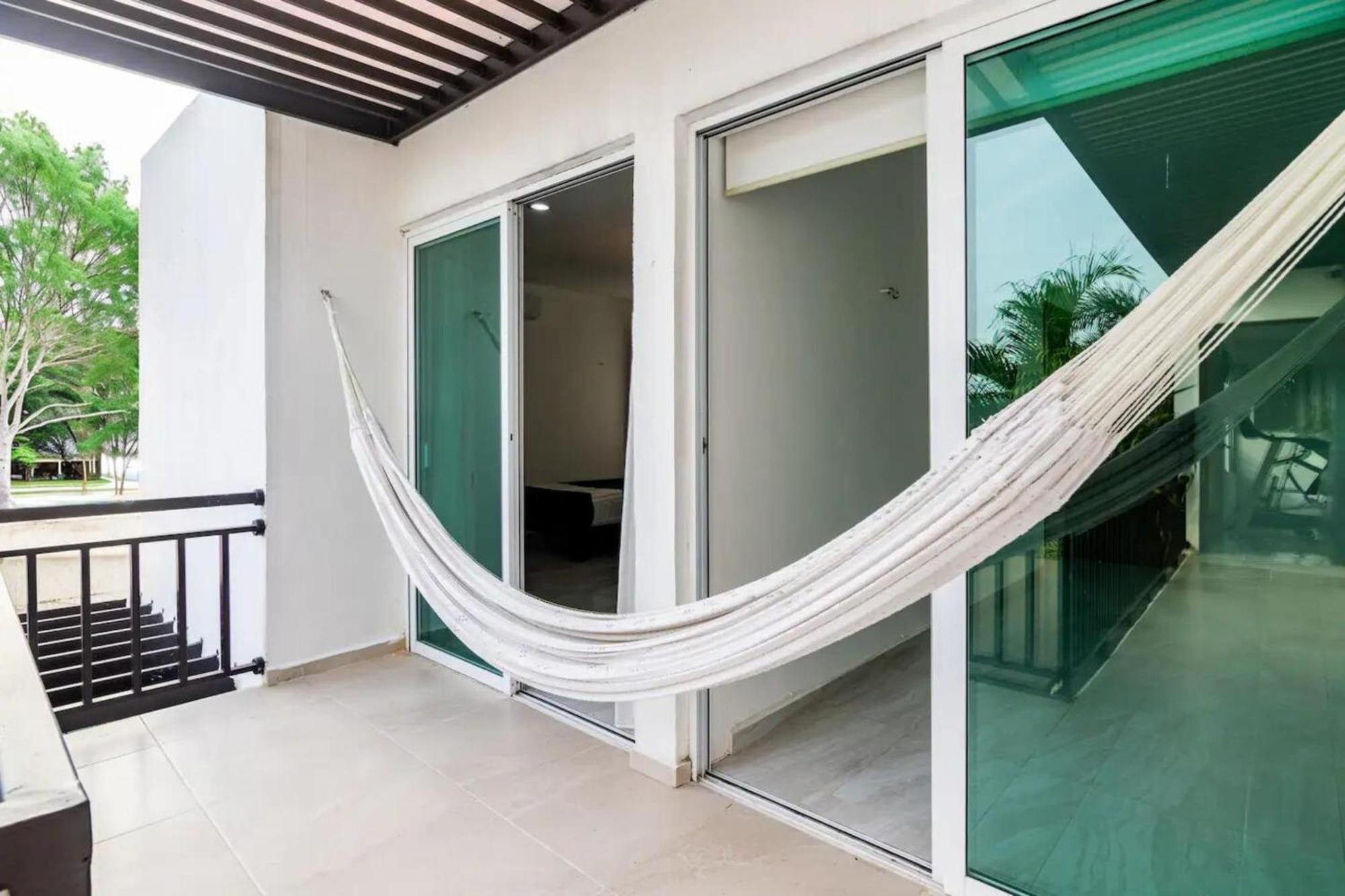 Villa Moderna Con Alberca, Gimnasio Y Cochera Мерида Экстерьер фото